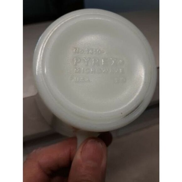 Pyrex Corelle Spring Blossom Crazy Daisy Milk Glass Coffee Mug Cup D Handle MINT - Picture 6 of 6